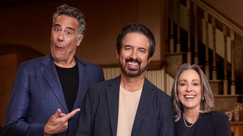 Reunião de 30 anos de “Everybody Loves Raymond” revela bastidores inéditos, homenagens comoventes e a gênese de episódios clássicos - Imagem do artigo original