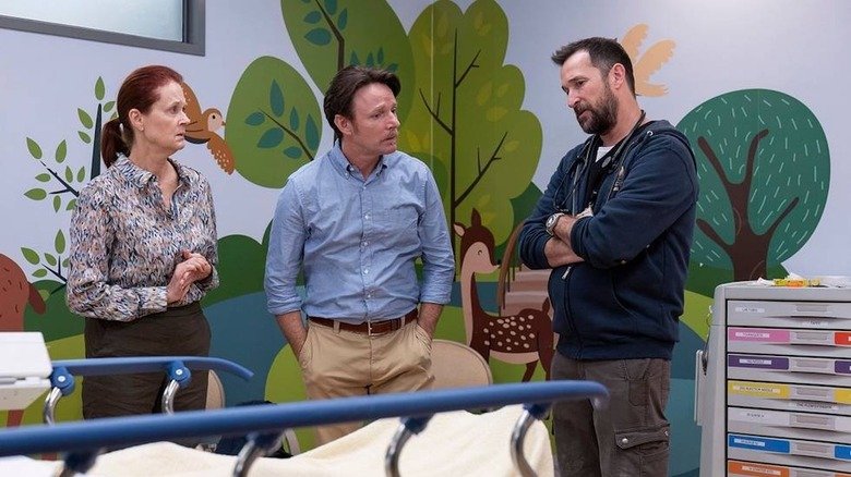 The Pitt Season 1: guia completo dos episódios 4 a 6 na estreia da TNT - Imagem do artigo original