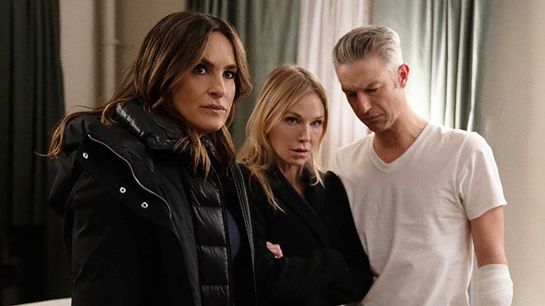 Henry Mesner volta em episódio tenso de Law & Order: SVU que coloca Rollins e Carisi em risco - Imagem do artigo original