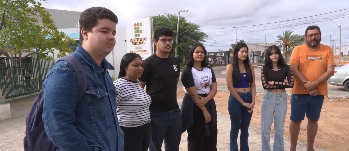 Ônibus Petrolina Juazeiro: interrupção da linha gera custos extras e ANTT apura transferência irregular - Imagem do artigo