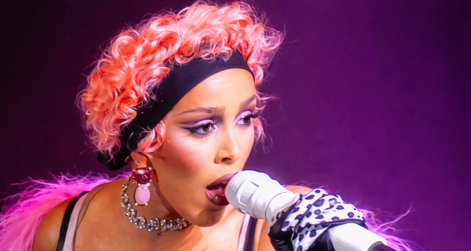 Doja Cat domina palco paulistano com voz versátil e minimalismo na única data da turnê Ma Vie World - Imagem do artigo