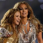 Bad Bunny no Super Bowl: por que a estreia em espanhol promete entrar para a história do show do intervalo