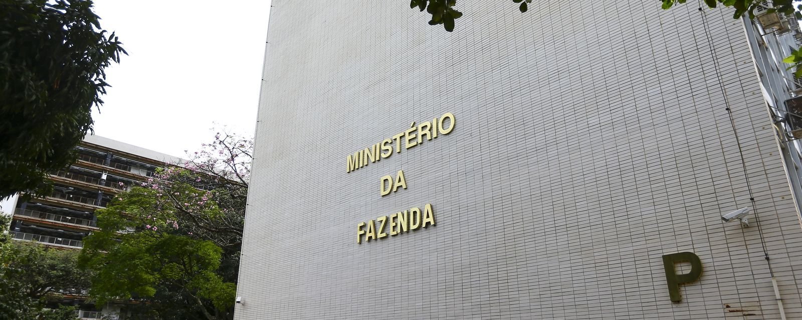 Brasil capta US$ 4,5 bilhões em títulos externos e registra maior emissão de dez anos desde o início das captações - Imagem do artigo