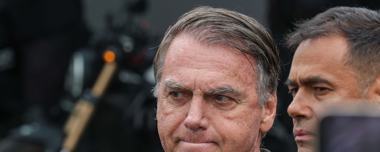 STM dá 10 dias para Bolsonaro contestar perda da patente e aciona outros oficiais condenados - Imagem do artigo