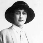 Agatha Christie revela infância, método de escrita e sucesso teatral em rara entrevista de 1955