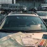 Licenciamento vencido: entenda por que o documento atrasado pode levar seu veículo ao pátio e pesar no bolso